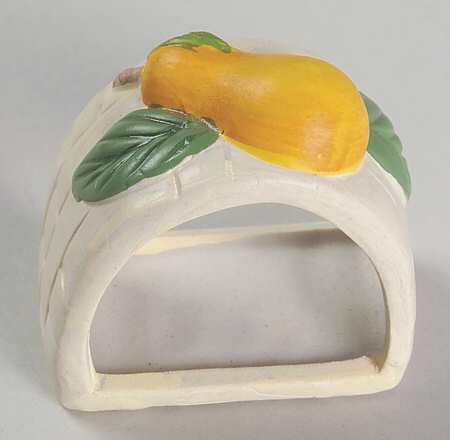 COUNTRY ORCHARD Sculpted Napkin Ring