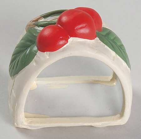 COUNTRY ORCHARD Sculpted Napkin Ring