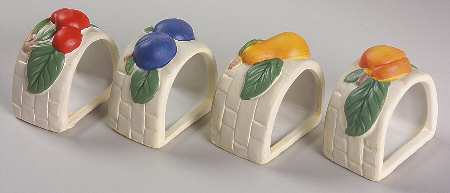 COUNTRY ORCHARD Sculpted Napkin Ring - Set of 4 Motifs