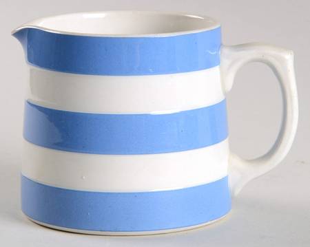 Cornish Blue White (Shield and TG Green) Creamer
