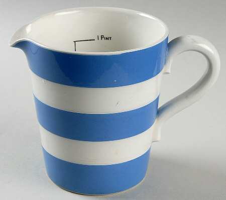 Cornish Blue White (Shield and TG Green Stamp) Measuring Cup