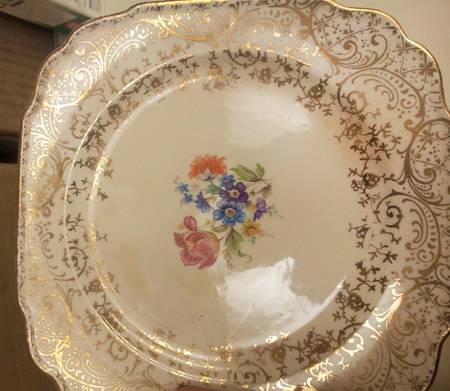 127D Square Salad Plate