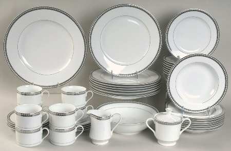 Lady Anne Signature 45 Piece Set