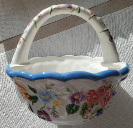 GAN13 6" Handled Basket