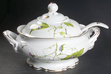Jardin Tureen & Lid w/Ladle