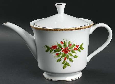 Festive Holly Teapot & Lid