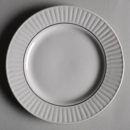 Claremont Gold (Cream Background) Dessert/Pie Plate