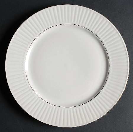 Claremont Gold (Cream Background) Dinner Plate