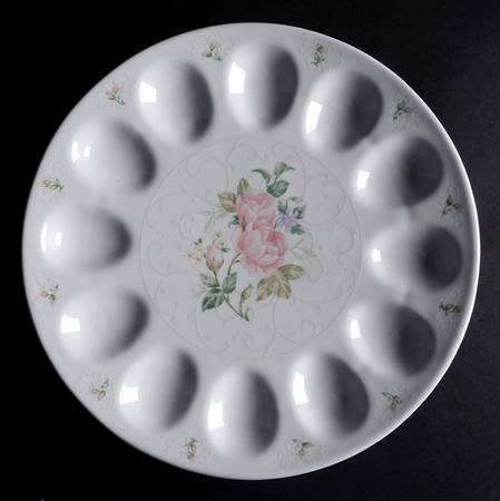 Lady Anne (No Trim) Deviled Egg Plate