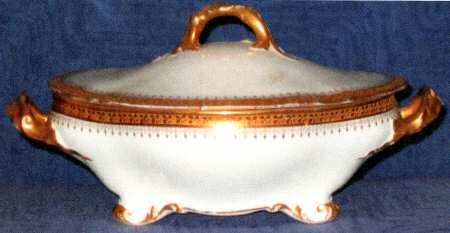 GUE543 Oval Covered Vegetable
