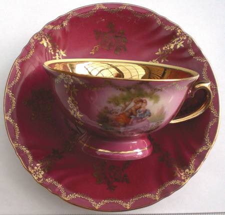 GLP18 Footed Cup & Saucer Set