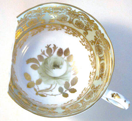 C772 Footed Cup