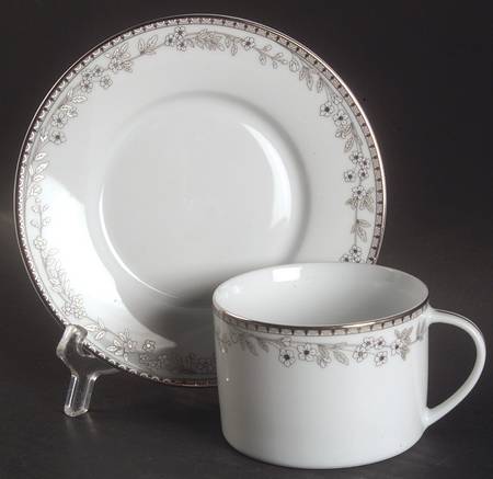 Flowering Meadow Flat Cup & Saucer Set