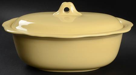 Hospitality Butter Yellow 1.5 Quart Oval Covered Casserole