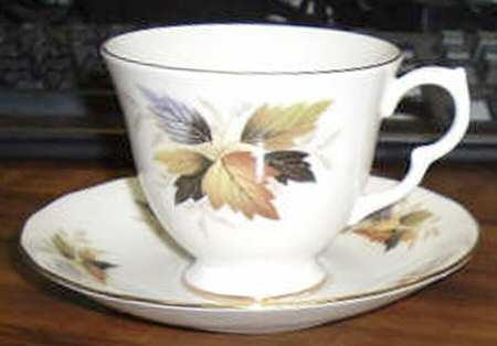 GAU6 Footed Cup & Saucer Set