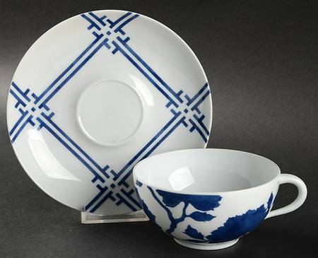 Essenze Flat Cup & Saucer Set