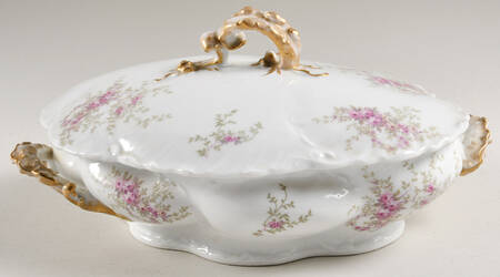 GUE601 Oval Covered Vegetable by WM Guerin