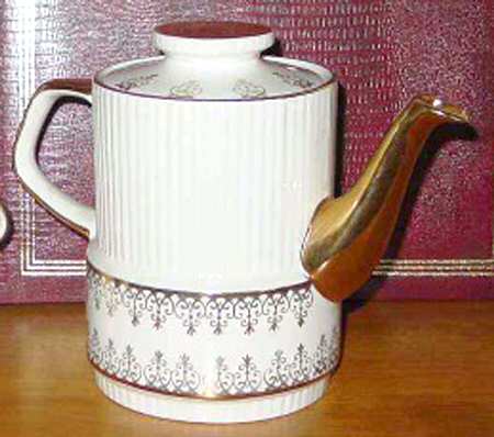 W907 Teapot & Lid