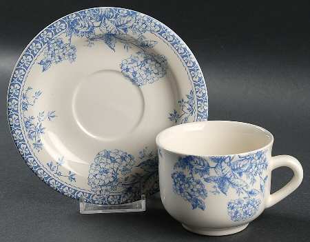 Hortensia Flat Cup & Saucer Set