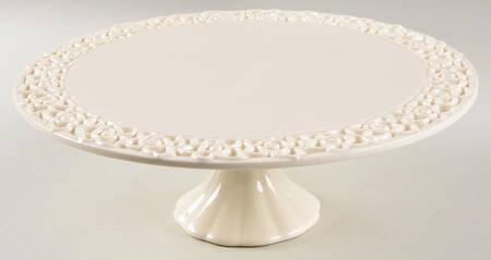 Cream Lace 10" Diameter Pedestal Cake Stand