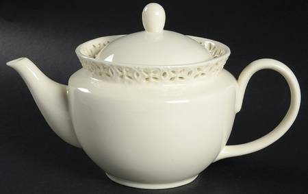 Regal Cream Teapot & Lid
