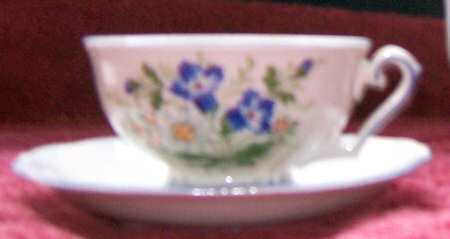 GKC6 Footed Cup & Saucer Set