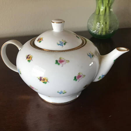 Rosebud Teapot & Lid