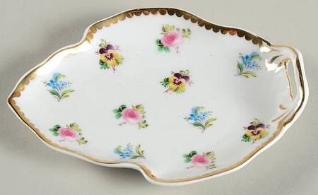 Rosebud 5" Leaf Dish