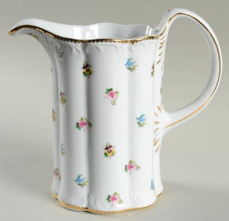 Rosebud Pitcher