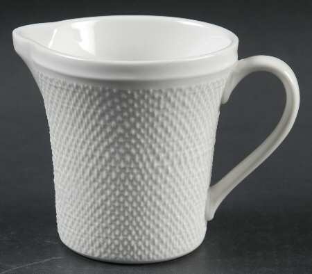 Linen Creamer