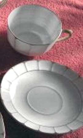 GMY191 Flat Cup & Saucer Set