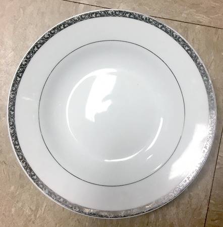 Halston Large Rim Soup Bowl