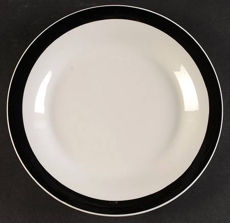 Essex Black Dinner Plate