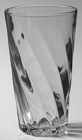 Basic Living VIII Green 18 Oz Glassware Tumbler