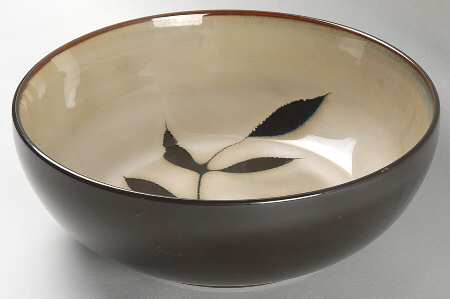 Midnight Palm 9" Round Vegetable Bowl