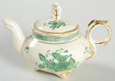Green Gracie Child's Teapot & Lid