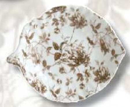 Emily 7" Leaf Dish
