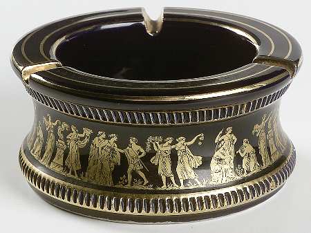 GR13 Small Ashtray