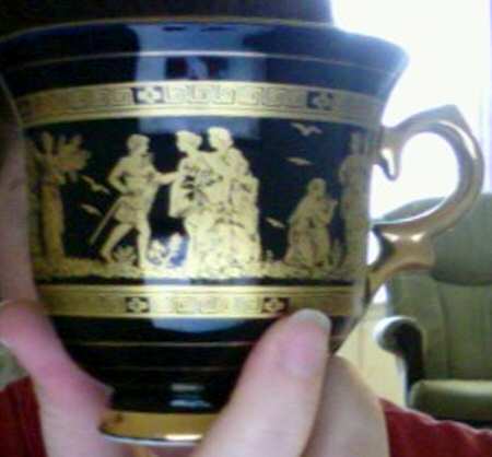 GR13 Footed Cup