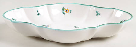 Scattered Blooms Accessories Green 10" Shell Shaped Dish