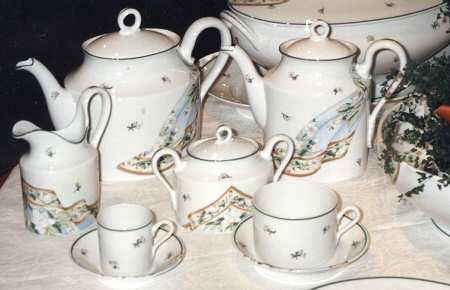 Foulard Flat Cup & Saucer Set