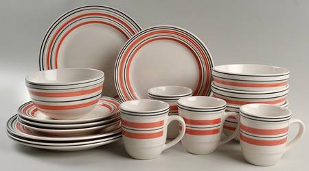 Northport Red 16 Piece Set