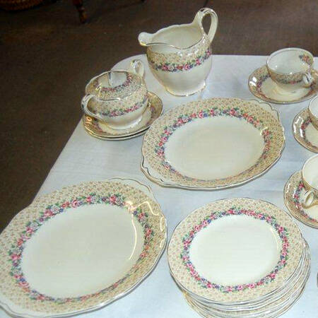 Pompadour Creamer