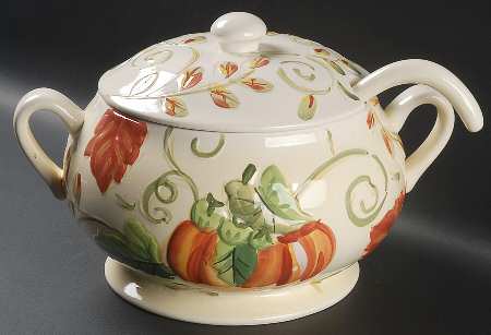 Harvest Tradition Tureen & Lid w/Ladle