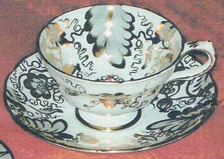 Inverness (Scalloped) Footed Cup & Saucer Set