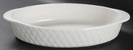 Diamond Quilt 12'' Oval Baker