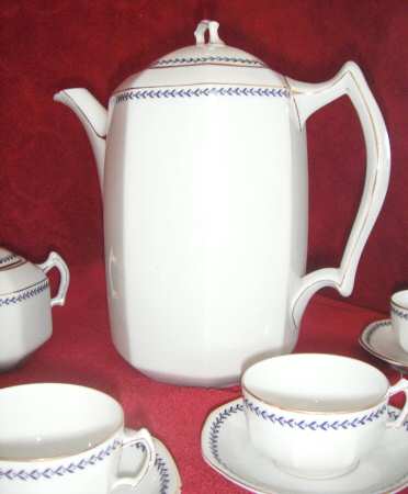 1876 Coffee Pot & Lid