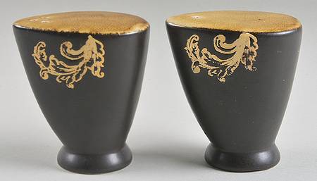 Honey Damask Salt & Pepper Set
