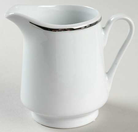 Studio Platinum Creamer