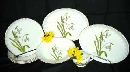 B8781 12" Oval Serving Platter